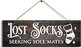 KoneFeco Wooden Hanging Sign Rustic Wall Art Lost Socks Seeking Sole Mates Sign Laundry Room Sign Laundry Hanging Wood Home Decor Decorations Wooden Decorative House Farmhouse 16 X 4 Inch
